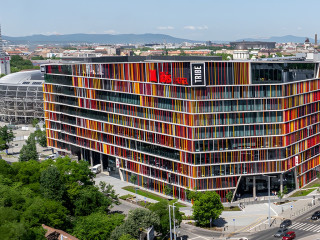 Az AutoWallis erre a panorámás helyre költözik