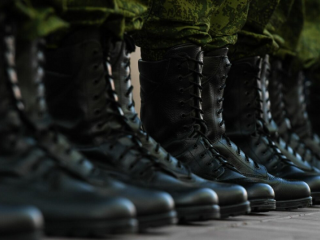 Nyugati bakancsok orosz katonák lábán. Fotó: shoes-report.ru