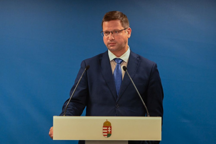 Gulyás Gergely, a Miniszterelnökséget vezető miniszter a Kormányinfó sajtótájékoztatón a Miniszterelnökségen 2025. május 28-án
