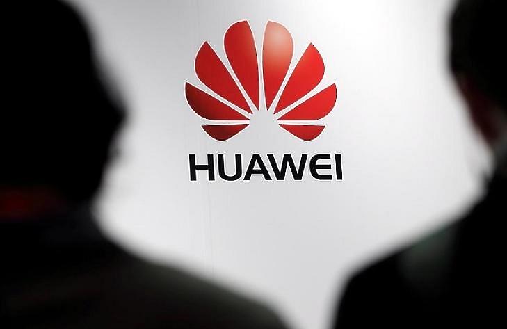 A brit kormány szerint a Huawei még 