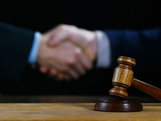 160 milliós festmény és 150 millió forintot érő fülbevaló – ezek voltak a legnagyobb értékű árverések