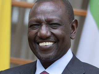 William Ruto kenyai elnöknek most nincs oka mosolyogni