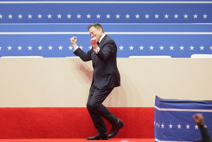 Elon Musk milliárdos Donald Trump elnökválasztási győzelme után elemében van