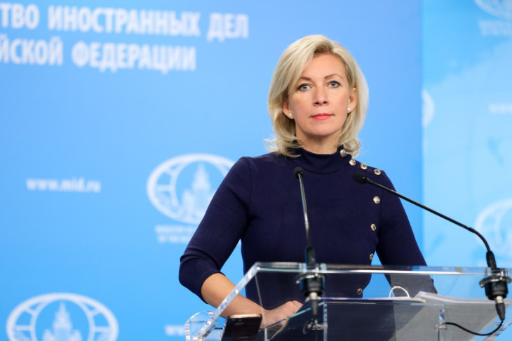Marija Zaharova szenbenéz a kérdésekkel