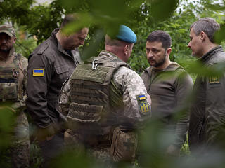 Már Zelenszkij szerint is baj van az ukrán sorozással