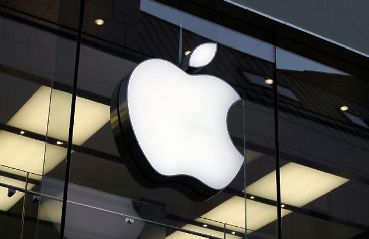Kisemmizte a riválisokat az Apple, mert az iPhone-függést csökkentették volna