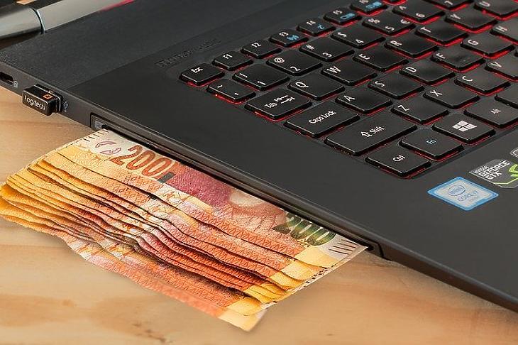 Mi történt itt? Elkezdték venni az emberek a számítógépeket