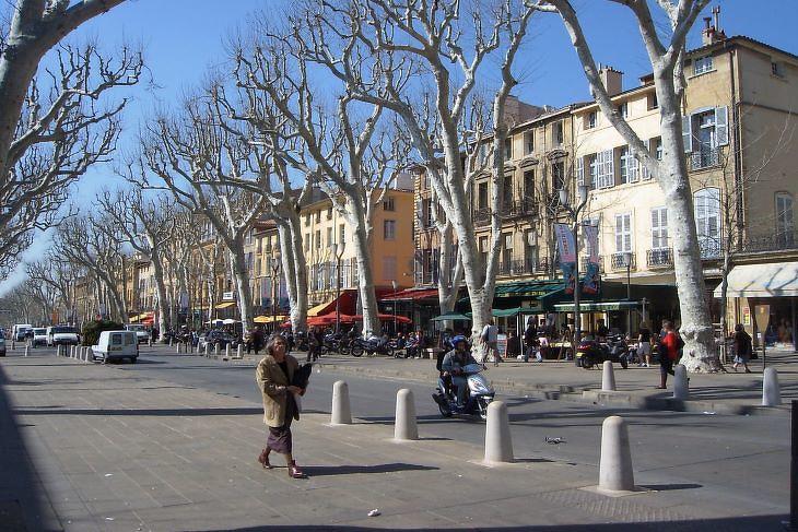 Aix-en-Provence belvárosa, ahol mindig sok a kulturális esemény és jó a kirakodóvásár is. Fotó: privatbankar/Mester Nándor