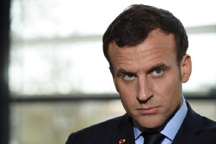 Emmanuel Macron is koronavírusos