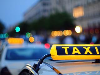 Tízből hét taxis jogsértően dolgozik Budapesten