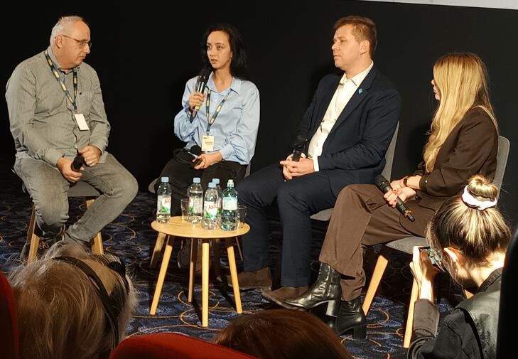 Az orosz katonák nem beszélnek Putyinról – megszólalt a betiltott háborús film rendezője