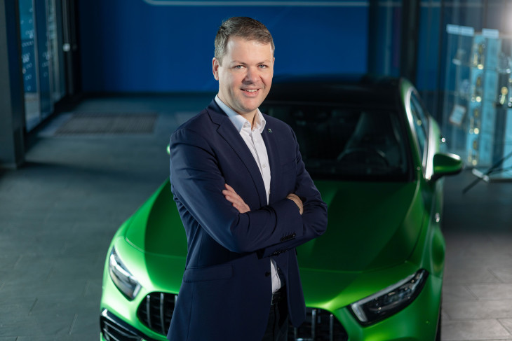 Christian Dickert, a  Mercedes-Benz Manufacturing Hungary Kft. új ügyvezetője, aki nem ma kezdte a szakmát. Magát a vállalatot is régóta ismeri