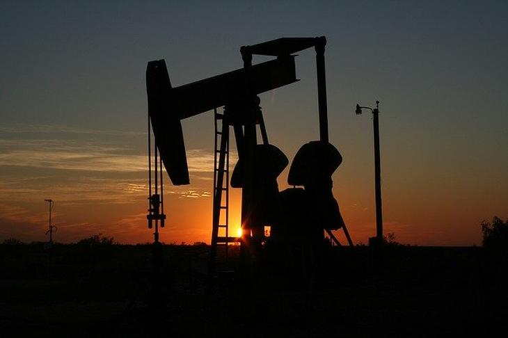 A cég olajkutakba kínál befektetést, az MNB vizsgálódik. Fotó: Pixabay