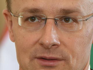 Miről tárgyalt Szijjártó Péter a befolyásos bankárcsalád tagjaival? Itt a külügy válasza