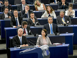 Ennyit az uniós pénzekről? Újabb frontot nyit a Fidesz az Európai Parlament ellen