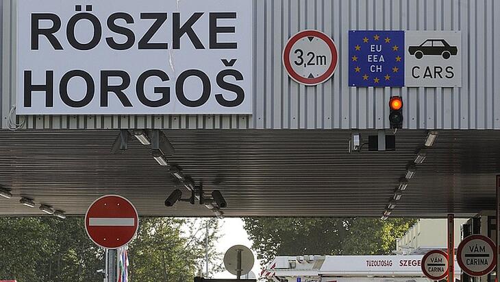 Pár határon lehet fennakadás