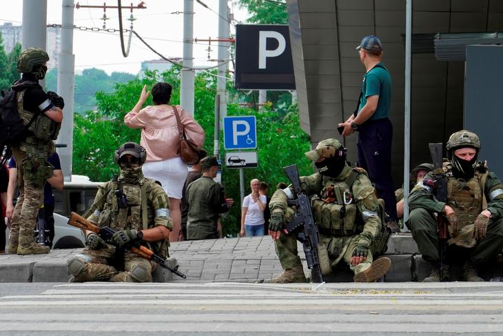A Wagner fegyveresei hetek óta Belaruszban vannak, közel a lengyel határhoz. Fotó: EPA/STRINGER