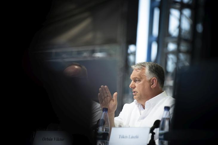 Orbán Viktor miniszterelnök előadást tart a 31. Bálványosi Nyári Szabadegyetem és Diáktáborban az erdélyi Tusnádfürdőn 2022. július 23-án. Fotó: MTI/Miniszterelnöki Sajtóiroda/Benko Vivien Cher