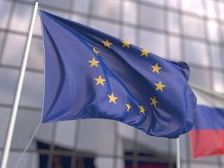 Szélesíti az orosz szankciókat az EU: propagandisták és energiacégek is listára kerültek