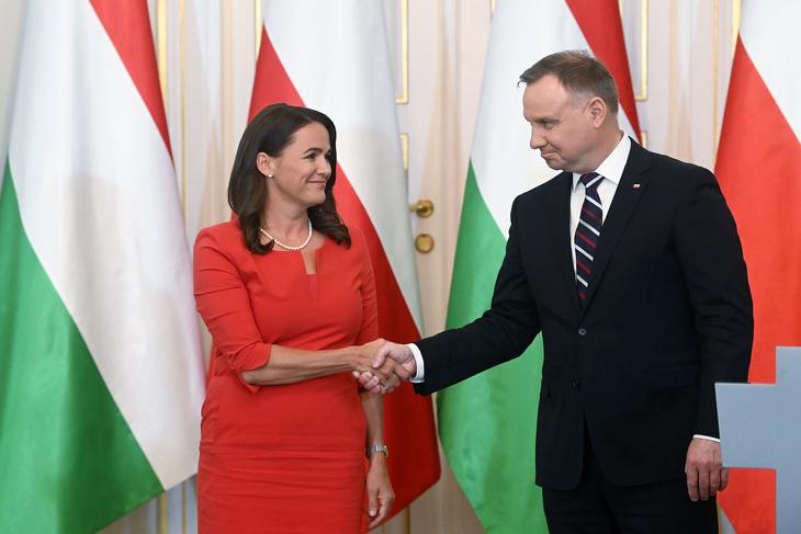 Novák Katalin és Andrzej Duda sajtótájékoztatója a varsói elnöki rezidencián, a Belvedere Palotában 2022. május 17-én. MTI/Bruzák Noémi
