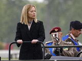 Giorgia Meloni kormánya Mussolini idejéből ismert gyakorlatot hoz vissza