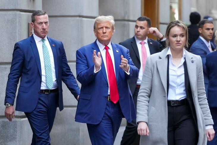 Trump hajlandó lenne börtönbe is menni - de van egy kis probléma