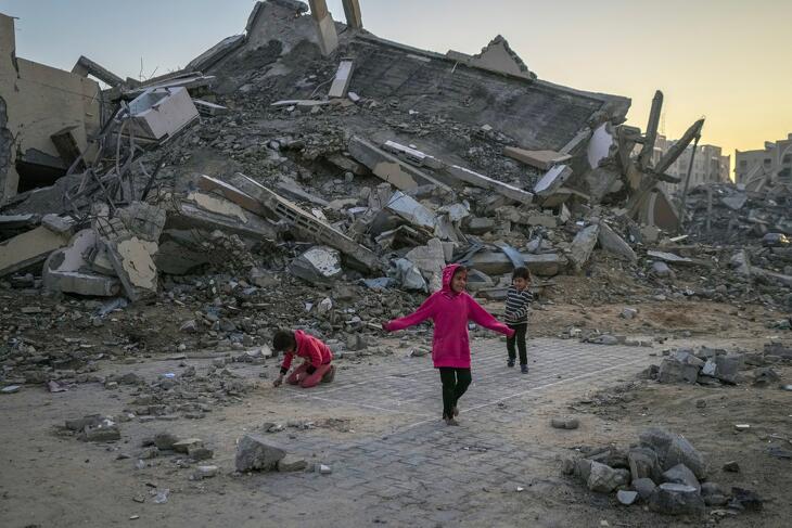 Ha Izrael bombázni készül, a palesztinoknak mennie kell