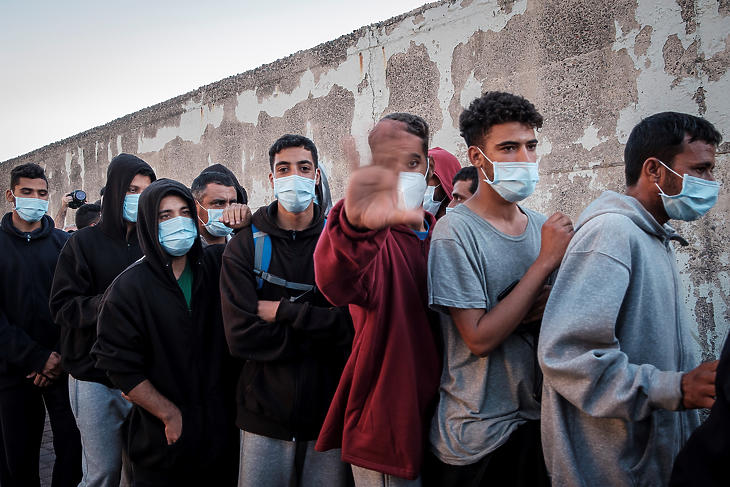 Migráció: kimagaslóan nagy tömeg indulhat Európa felé ősszel