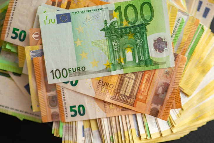 Hiába erősödik a forint, akkor is gyenge marad