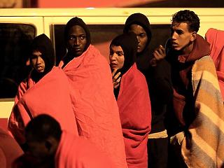 Óriásit esett a menedékkérők száma Magyarországon