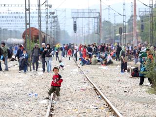 Itt a rémes uniós migrációs paktum: kitalálja, hány migránst kényszerítenének Szlovéniára?
