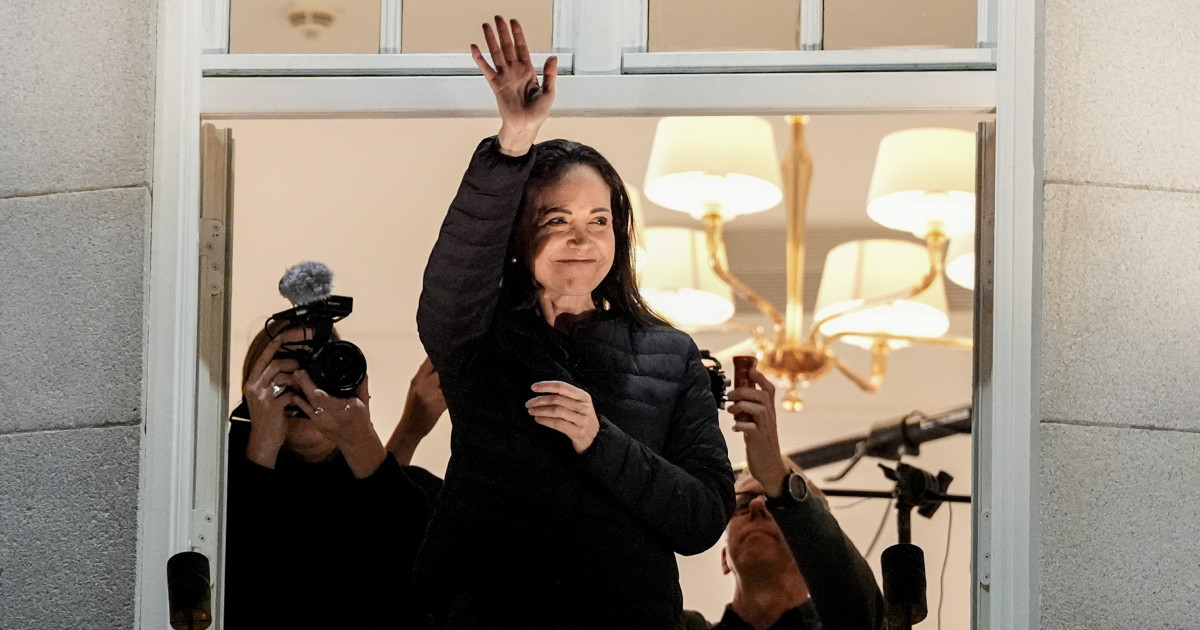 A Nobel-díjáról lekésett, de legalább a lányával találkozhatott a bujkáló venezuelai ellenzéki vezető