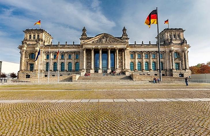 Nemetorszag Lezarja Francia Osztrak Es Svajci Hatarait Privatbankar Hu