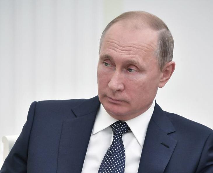 Putyin megsemmisíti a szovjet aktákat – a történelem államtitok