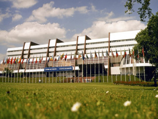 Az Európa Tanács Európa Palota épülete Strasbourgban