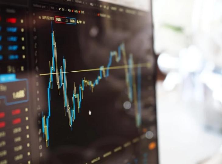Ezt a napot is át kéne aludni – tízezer alatt az OTP, 382 felett az euró