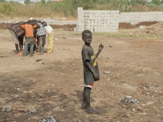 Gyerekek a szudáni utcákon. Fotó: Depositphotos