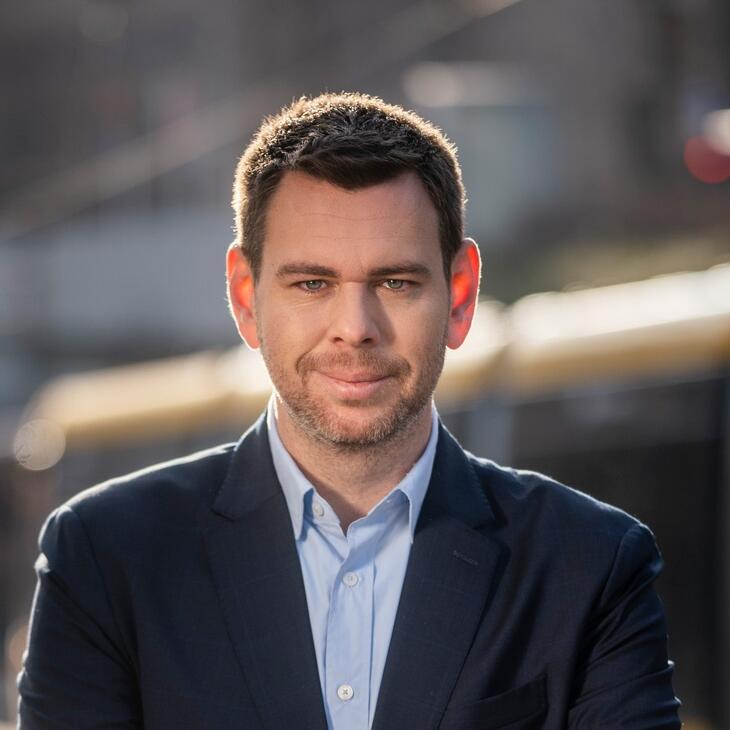 Vitézy Dávid útnak indult az uniós pénzekért