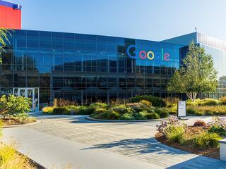 Komoly gyomrost kaphat a Google