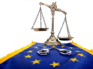 Jogsértő a gyerekvédelmi törvény az EUB szerint