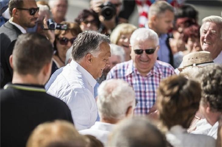 Orbán levelet írt a nyugdíjasoknak 