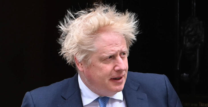Este égnek állhat Boris Johnson haja az eredménytől. Boris Johnson. Fotó: EPA/NEIL HALL