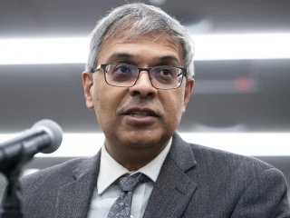 Jay Bhattacharya