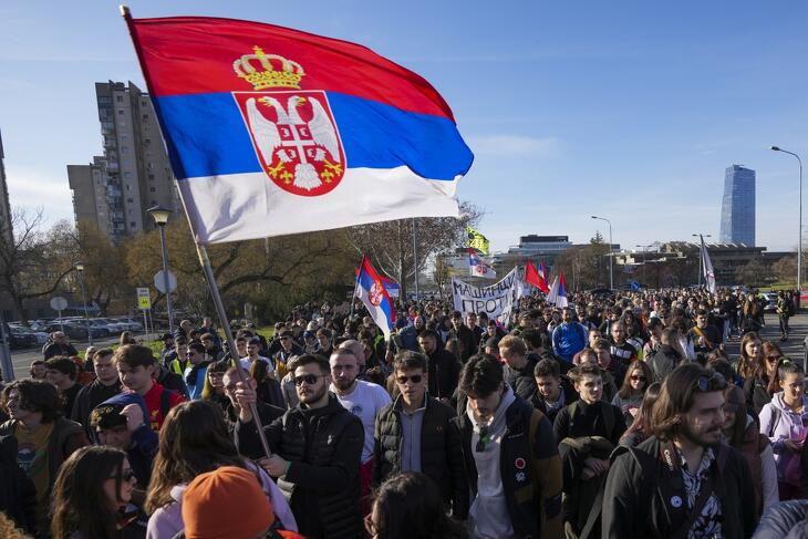 Erre még Hadházy Ákos is elismerően csettintene: új akcióba kezdtek a szerb tüntetők