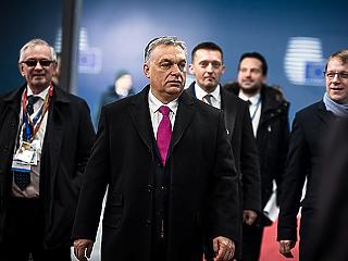 Merkel most már komolyan hadat üzent Orbánéknak, tényleg elvonná a pénzeinket