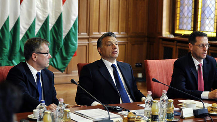 Milliókat érintő kérdésben tehet Orbán Viktor kedvére Matolcsy György és Varga Mihály