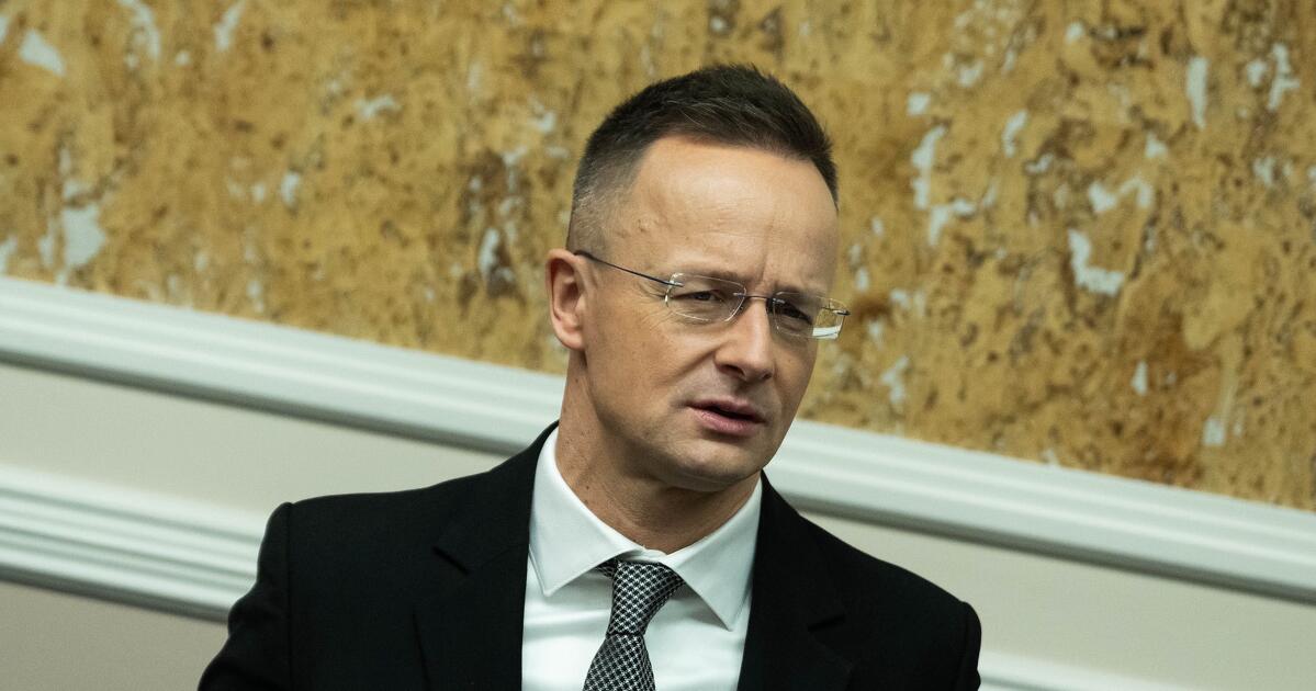 A lengyel külügy Lenin-renddel tüntetné ki Orbán Viktort, Szijjártó Péter válaszolt