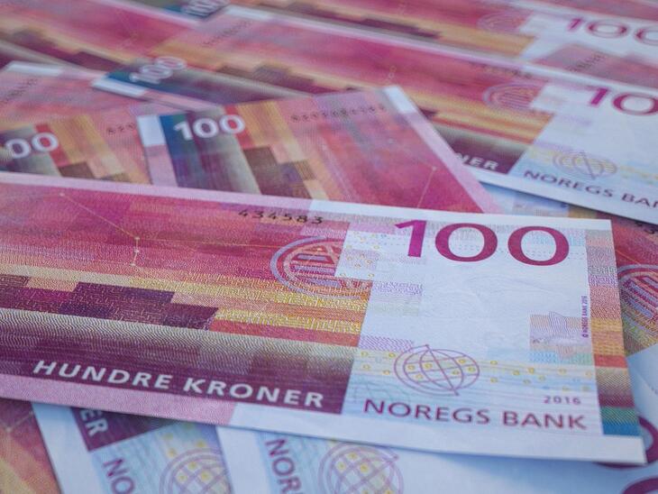 Nagy meglepetés: kamatot vágott a jegybank, örül a miniszterelnök Norvégiában