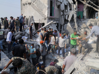 Lebombázott iráni iskola 