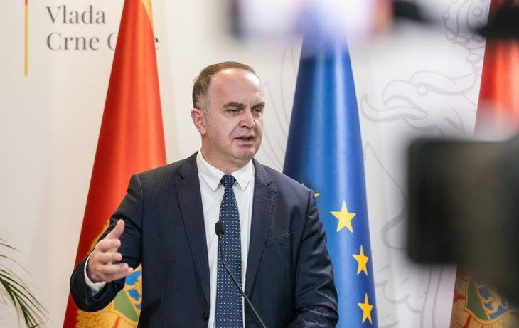 Nik Gjeloshaj montenegrói gazdasági miniszter az EU-felé vinné országát
